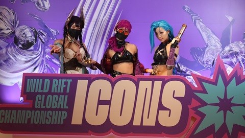 Riot Games mở lễ hội hóa trang tại chung kết Icons Global Championship 2022